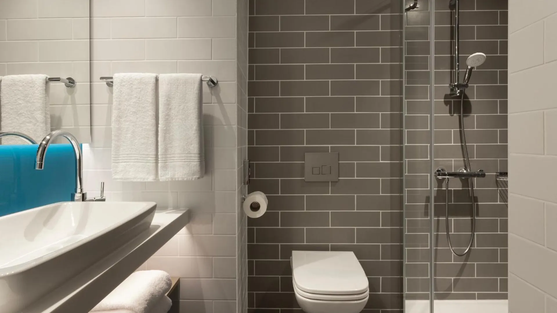 Hotel Holiday Inn Express Brussels - Airport By Ihg Diegem