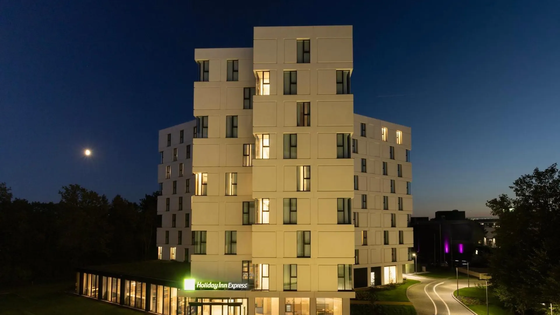 Holiday Inn Express Brussels - Airport By Ihg Diegem 0*,
